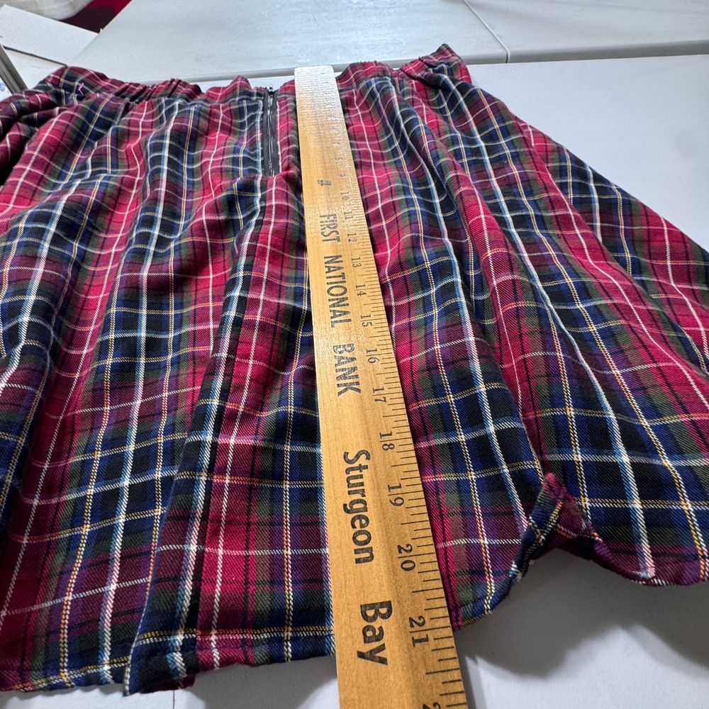 Torrid Plaid Mini Skirt Women 2 Red Excellent Pleated Academic Tartan Zip Back - Picture 5 of 6